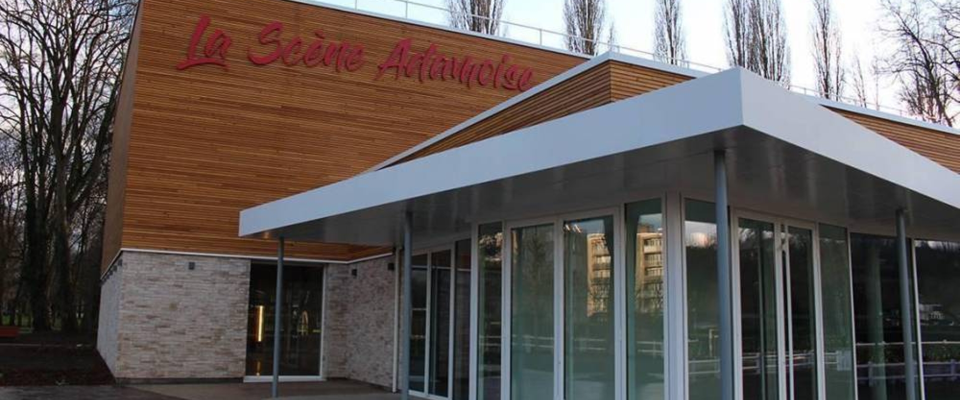 La scène adamoise 